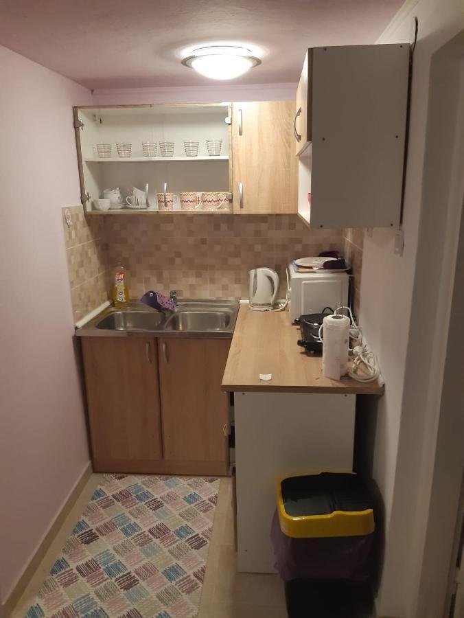 Studio Apartman Small Lili Popovaca Exteriér fotografie