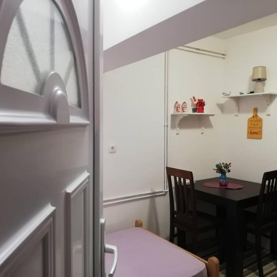 Studio Apartman Small Lili Popovaca Exteriér fotografie
