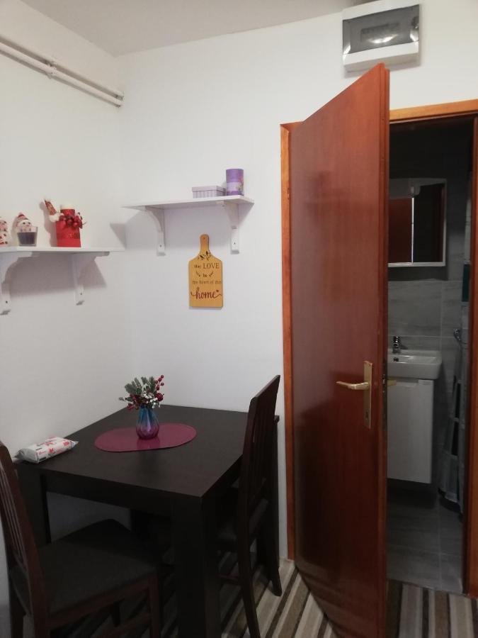 Studio Apartman Small Lili Popovaca Exteriér fotografie